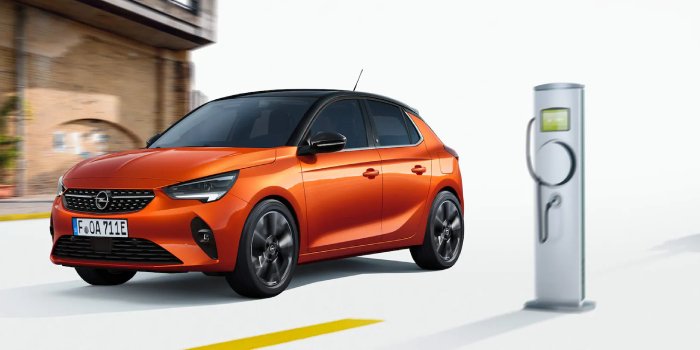 Elektryczna Corsa-e świetnie sprzedaje się w Wielkiej Brytanii, grafika: Opel.pl