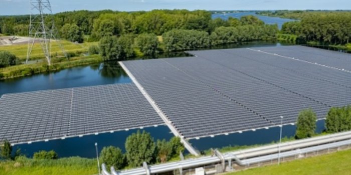 RWE buduje farmy fotowoltaiczne na wodzie, fot. RWE