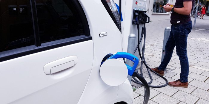 Prywatne auta elektryczne będzie można rozliczać, jeśli są używane w celach służbowych, fot. Pixabay