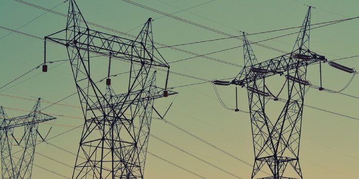Sejm znosi obowiązek sprzedaży energii elektrycznej na giełdzie, fot. Pixabay