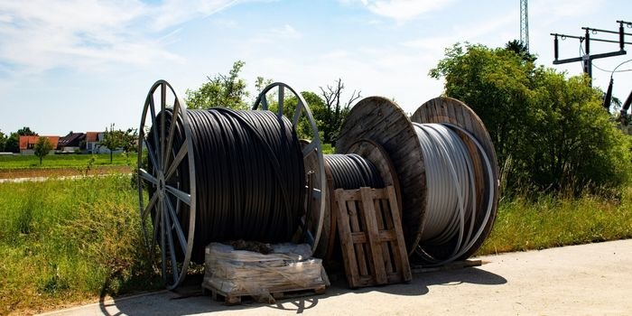 PGE Dystrybucja okabluje 11 km linii średniego napięcia w woj. mazowieckim, fot. pixabay.com