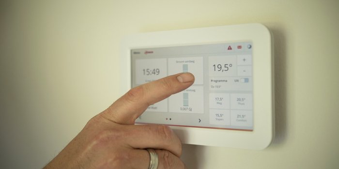 Ministerstwo Klimatu i Środowiska ustaliło, co należy zrobić, by dostać dodatek elektryczny w wysokości 1500 zł, fot.&nbsp;Pixaby