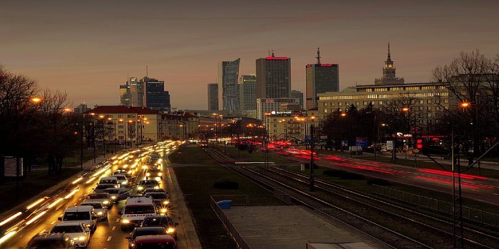Od lipca 2024 roku stare samochody nie wjadą do centrum Warszawy, fpt. Pixabay