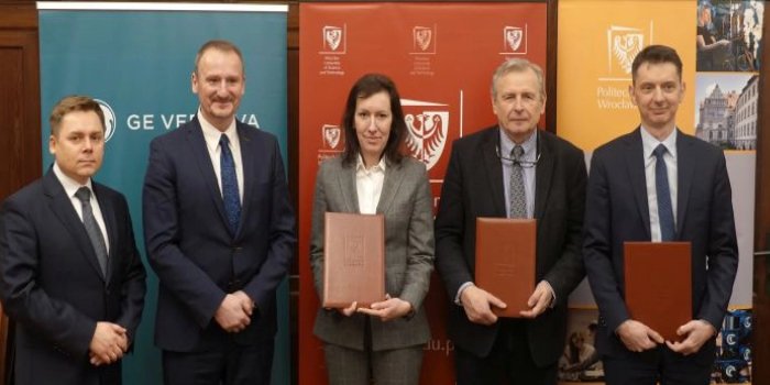 Politechnika Wrocławska podpisała umowę o wsp&oacute;łpracy z firmą GE Power, fot. Politechnika Wrocławska