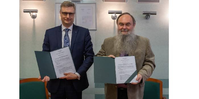 Politechnika Białostocka podpisała umowę w sprawie badań w obszarze elektroenergetyki, fot. D. Piekut/Politechnika Białostocka