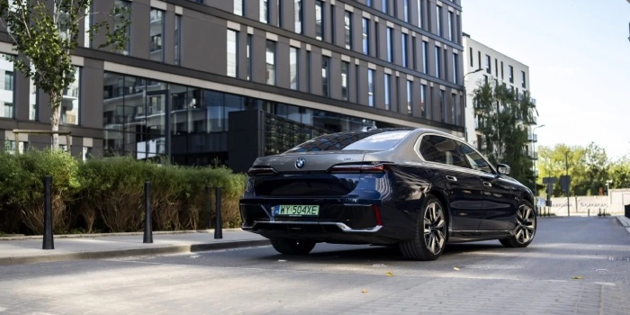 Licznik Elektromobilności: już prawie 50 tys. aut w pełni elektrycznych, fot. BMW