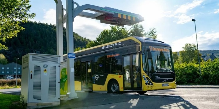 Ekoenergetyka zainstaluje 140 stacji ładowania autobus&oacute;w elektrycznych w Sztokholmie. Fot. Ekoenergetyka