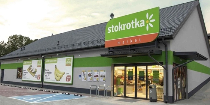 Przy sklepach Stokrotka powstanie ponad 200 punkt&oacute;w ładowania aut elektrycznych, fot. stokrotka.pl