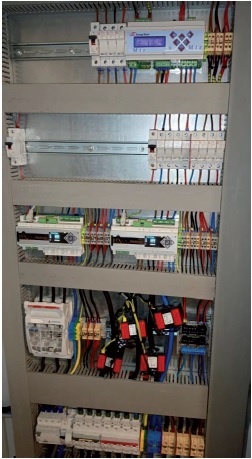 rys2 rozdzielnica elektryczna z analizatorami jakosci energii
