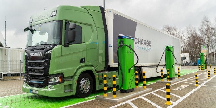 2 mld zł na budowę ładowarek do elektrycznych ciężar&oacute;wek. Fot. Ekoen&nbsp;&nbsp;