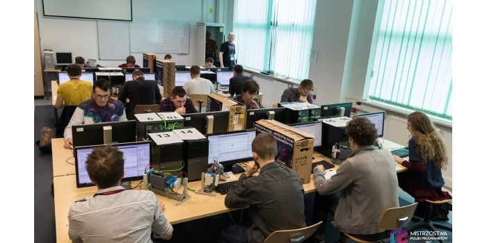 Zapraszamy do udziału w Mistrzostwach Polski Programist&oacute;w PLC. Fot. mistrzostwaplc.pl