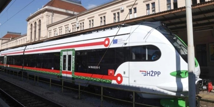 W Chorwacji kursuje pierwszy pociąg na baterie &ndash; o zasięgu do 200 km. Fot. Ratko Mavar/KONČAR