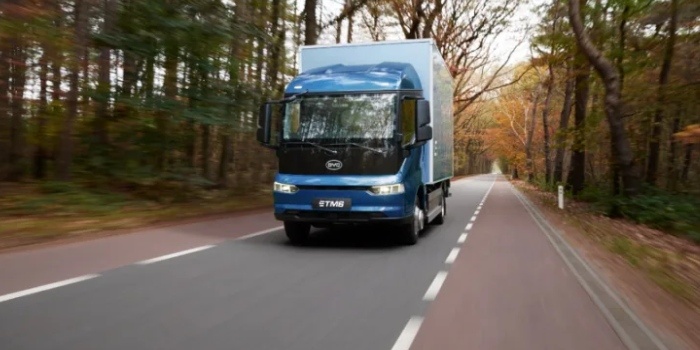 Czy Chińczycy zaleją Europę elektrycznymi ciężar&oacute;wkami? Są one nawet o 30% tańsze. Fot. BYD
