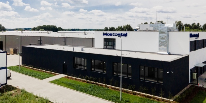 Mostostal Warszawa zainstalował magazyn energii w swojej bazie sprzętowo-transportowej w Urzucie