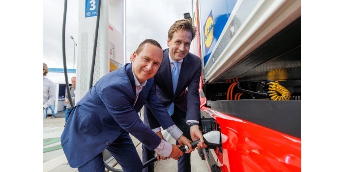 Wszystkie sklepy Lidla w Holandii będą obsługiwane przez elektryczne ciężar&oacute;wki już w 2027 roku