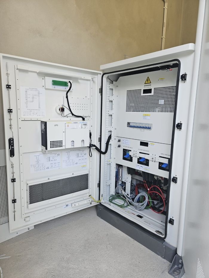 instalacja bezprzerwowego 
